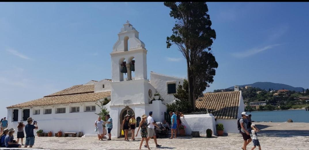Corfu Studio Luaran gambar